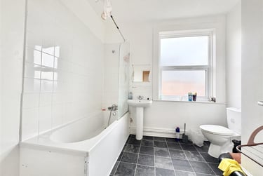 4 bed house, Russell Street, Radford, Nottingham, NG74FL - Image 12